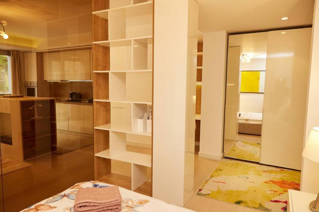 Vernescu Luxury Residence 2 Bukarest Exterior foto